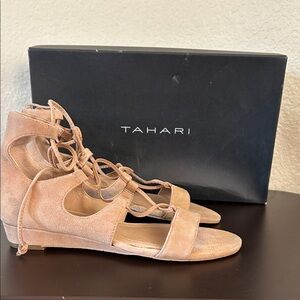 NEW Tahari Women's Suede Lace-Up Sandals SIZE 51/2 M